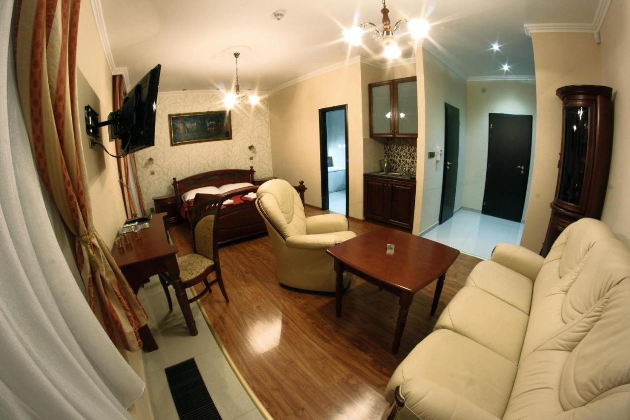 Alnus Penzion Smilno Kamer foto